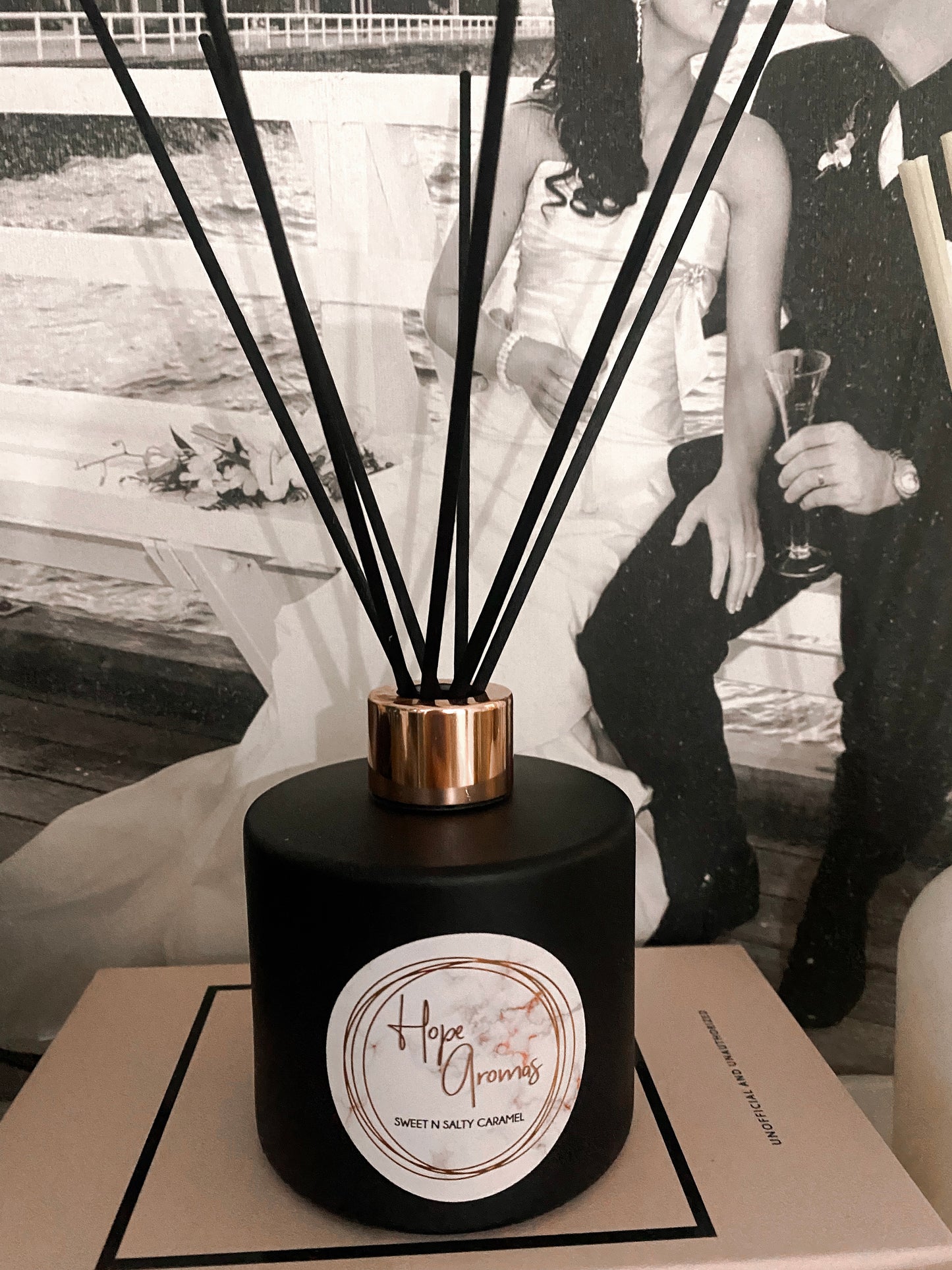 ROSE GOLD EDITION- MATTE BLACK REED DIFFUSER Hopearomas