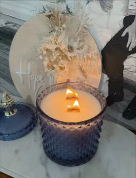 Midnight Elegance Candle - Champagne & Strawberries Hopearomas
