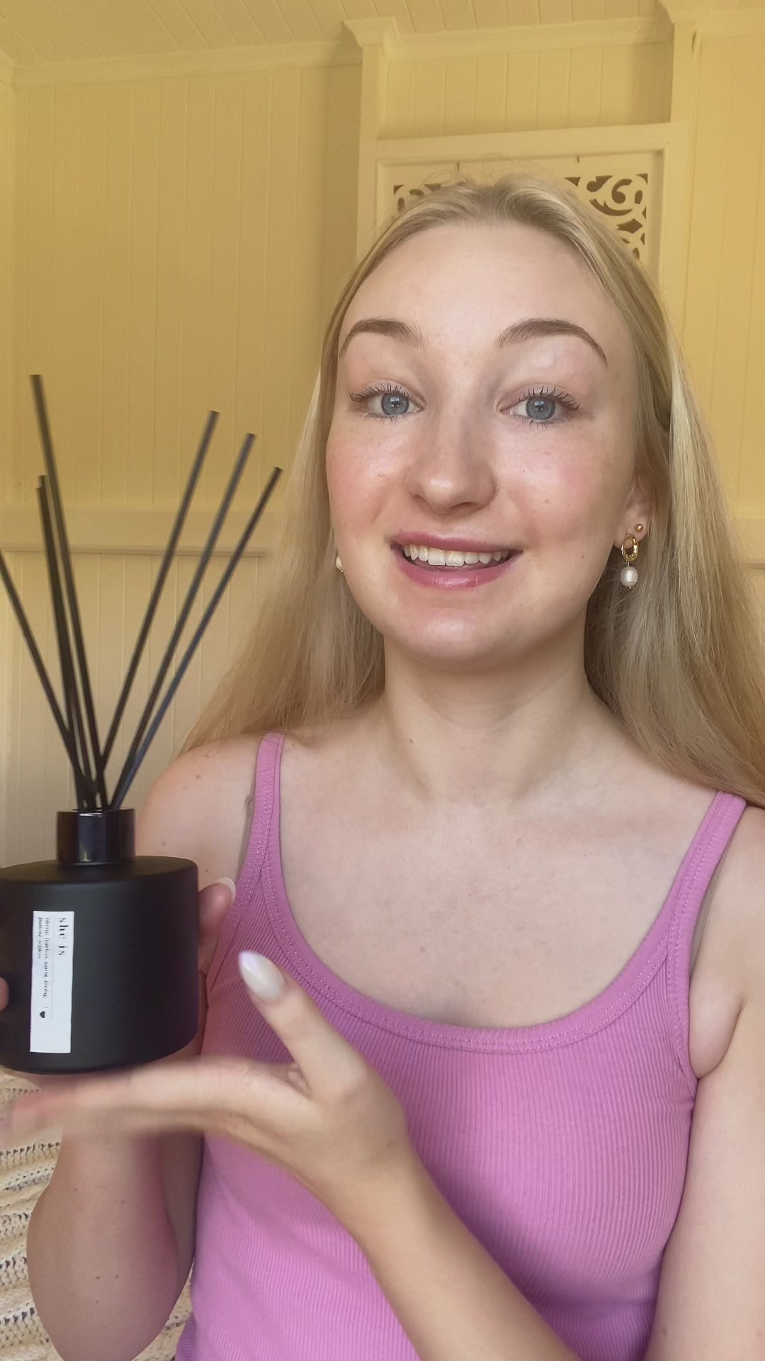 Video of Our NEW MINIMALIST BLACK HER DIFFUSER